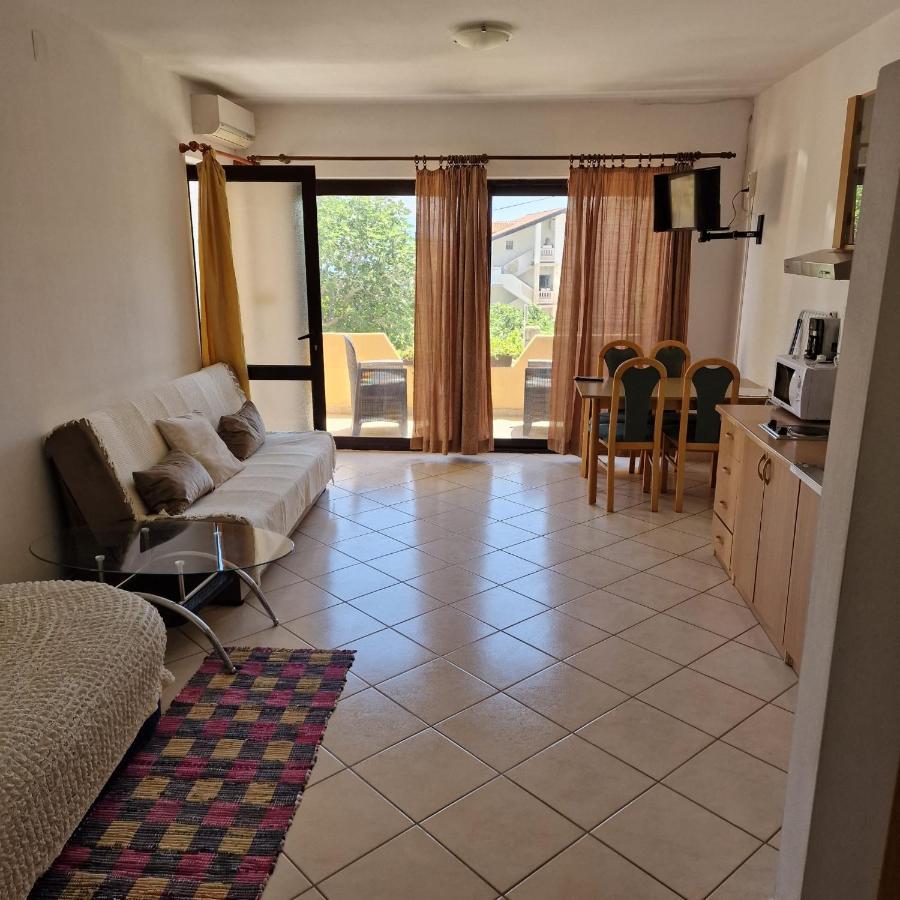 Apartments Damir 2838 Лопар Экстерьер фото